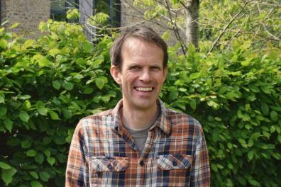 Andy Levett Headshot 2025.jpg